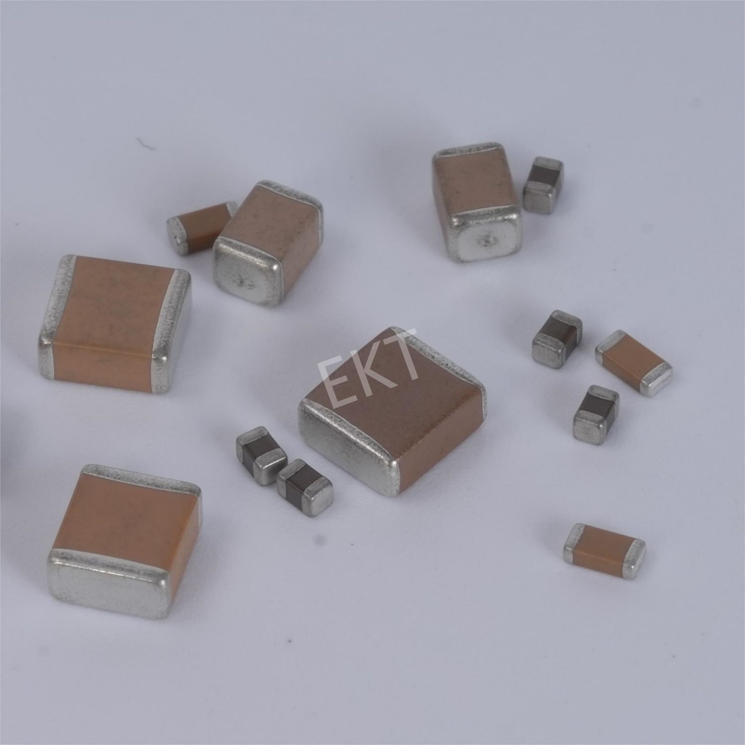CHIP CAPACITOR